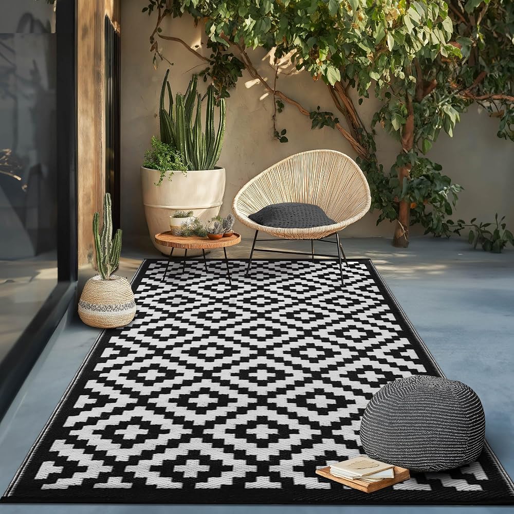 Green Decore Reversible Outdoor/Indoor Recycled Plastic Rug