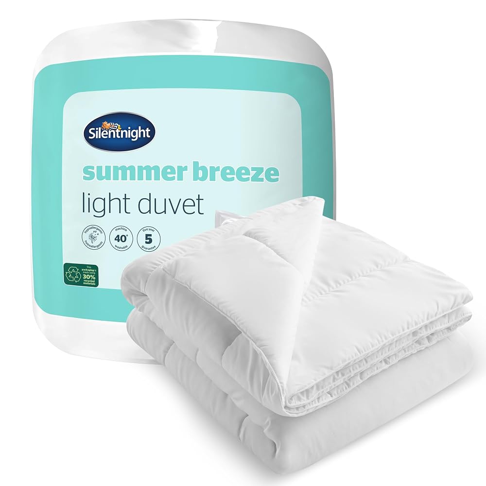 Silentnight Summer Breeze Lightweight Duvet 4.5 Tog, Double | Summer Quilt, Ideal for Warm Nights and Hot Sleepers, Soft, Breathable, Cool Comfort, Hypoallergenic, Machine Washable