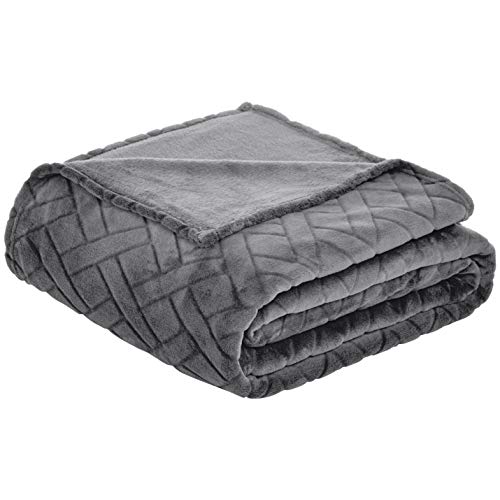 Amazon Basics Large Embossed Fleece Sofa Throw Blanket, Soft Bed Throw, 220 x 240 cm, Grey