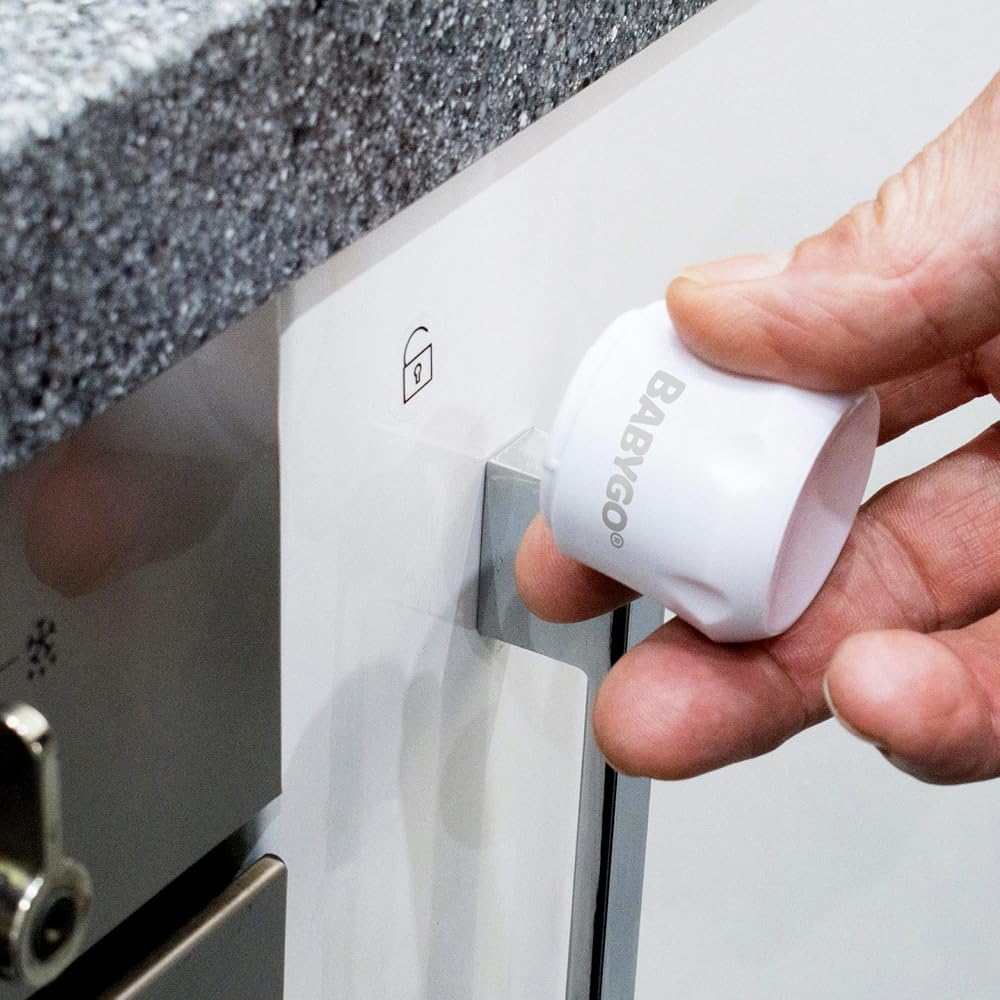 BABYGO Magnetic Child Safety Cupboard Locks for Children, 10 Locks, 2 Keys & 8 Free Corner Protectors