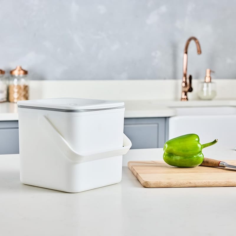 Minky Homecare Kitchen Compost Bin - Countertop Food Waste Caddy with Easy Wipe Clean Interior, Made in the UK, 3.5L, White