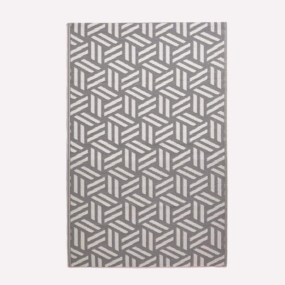 HOMESCAPES Luxury Extra Large Outdoor Rugs for Garden Patio Waterproof 100% Recycled Plastic Mat, 150 x 240cm, White & Grey Geometric