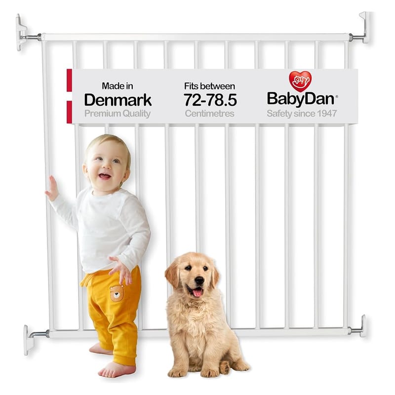 BabyDan Silkeborg Deluxe Baby Gate — Adjustable Wood Safety Stair Gate with One-Hand Operation, Wall-Mounted Child Security Gate with Quick-Release & Reversible Opening