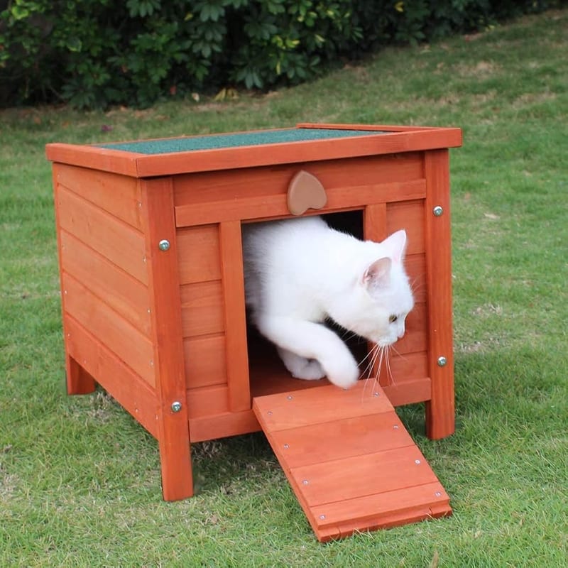 BUNNY BUSINESS Rabbit/Guinea Pig/Cat Wooden Hide House for Runs, 50 x 42 x 43cm, Red
