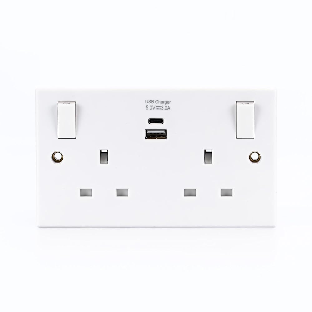 STATUS 13A Double Wall Socket with USB-C and Dual USB-A Fast-Charge Ports, White