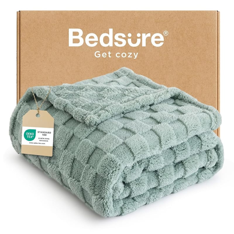 Bedsure Fleece Throw Blanket for Sofa, Soft Cosy Checkered Blanket, Fluffy Warm Single Throw, Sage Green